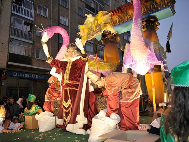 El encendido del Árbol de Navidad inaugurará un “completo” programa festivo