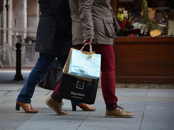 La Policía, pendiente del comercio  de proximidad en Navidad