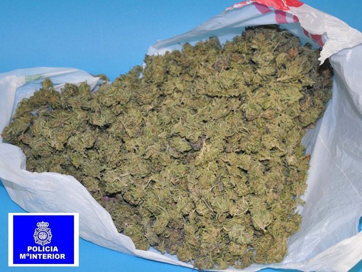 Sorprendido en Aranda con 315 gramos de marihuana en el coche