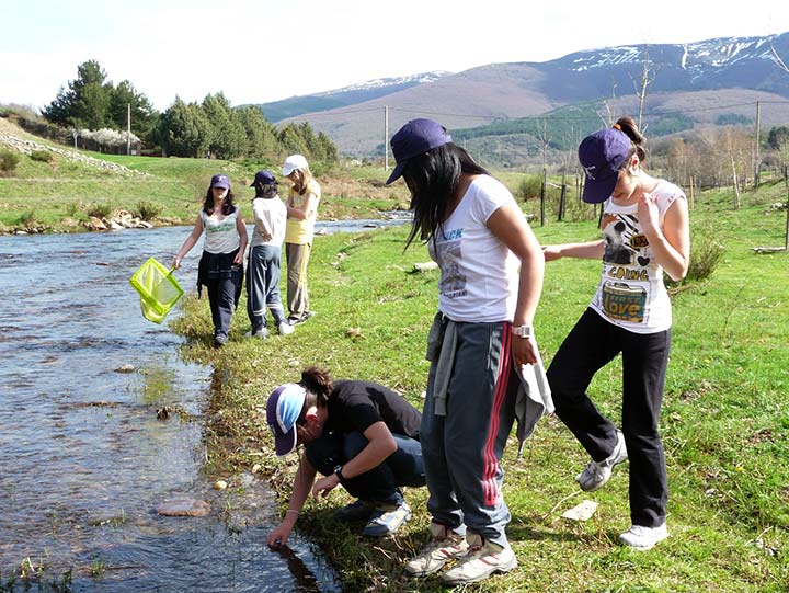 El Aula del Río de Pineda de la Sierra recibe 1.660 visitantes en 2015