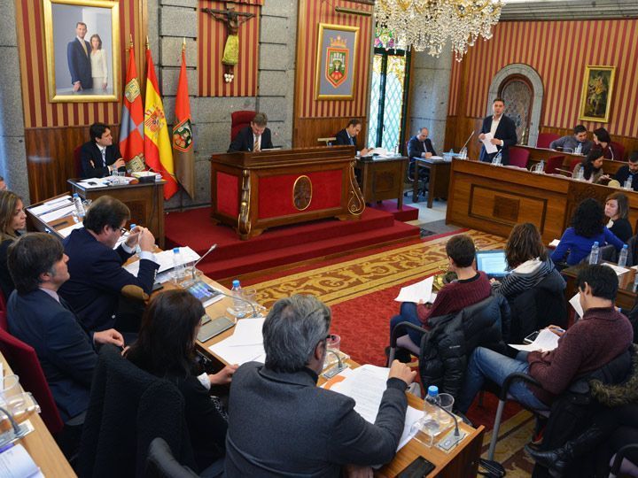 El Ayuntamiento exigirá a Fomento mejorar la iluminación de la BU-11