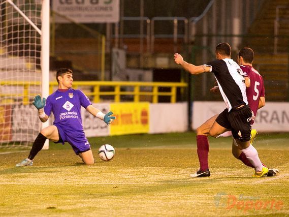 1-1. El Burgos se queda con la miel en los labios