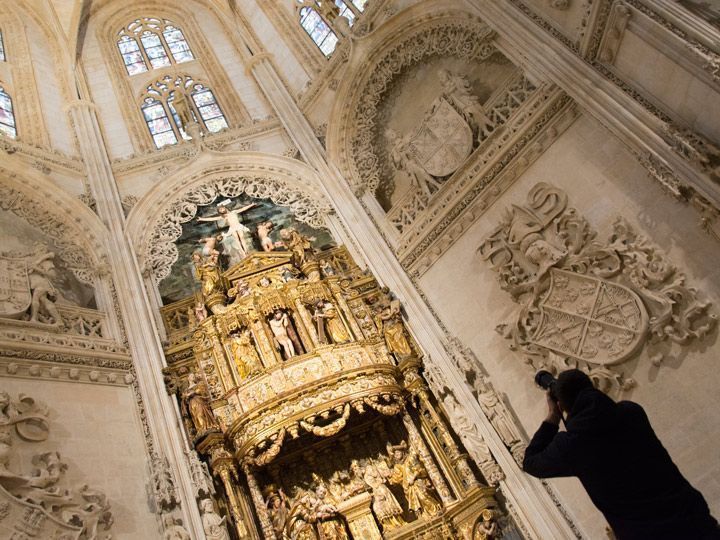 La Capilla de los Condestables vuelve a brillar en todo su esplendor