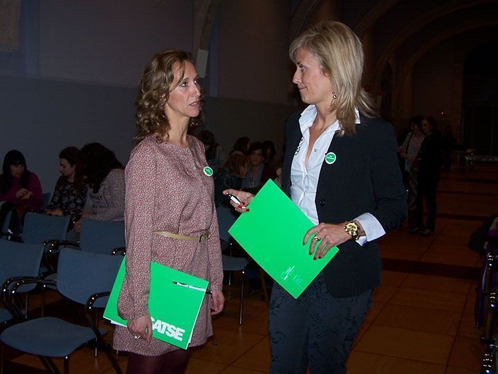 Las enfermeras reivindican su profesión ante el giro político de la Consejería