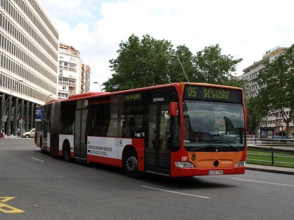 El Ayuntamiento avanza en la instalación de las cámaras de los buses del renting