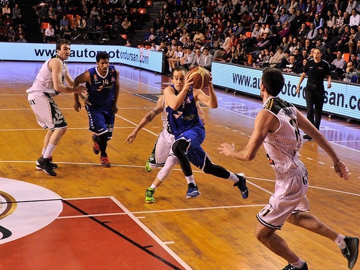 83-70. San Pablo asalta la tercera posición