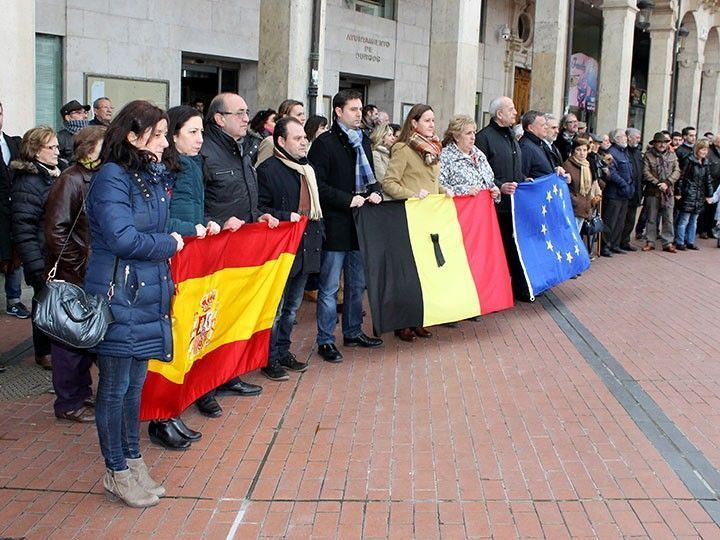 Burgos pide unidad frente al terrorismo y se solidariza con Bruselas