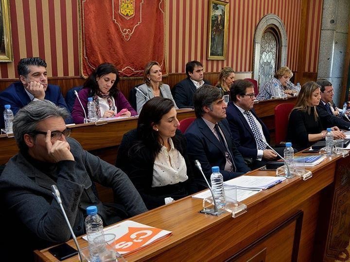 PP y C’s han aceptado la “mayoría” de las propuestas del PSOE pero “no todas”