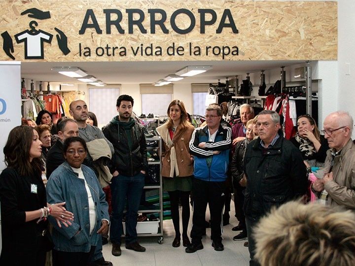 El reciclaje textil toma fuerza de la mano de Arropa, empresa de inserción de Cáritas