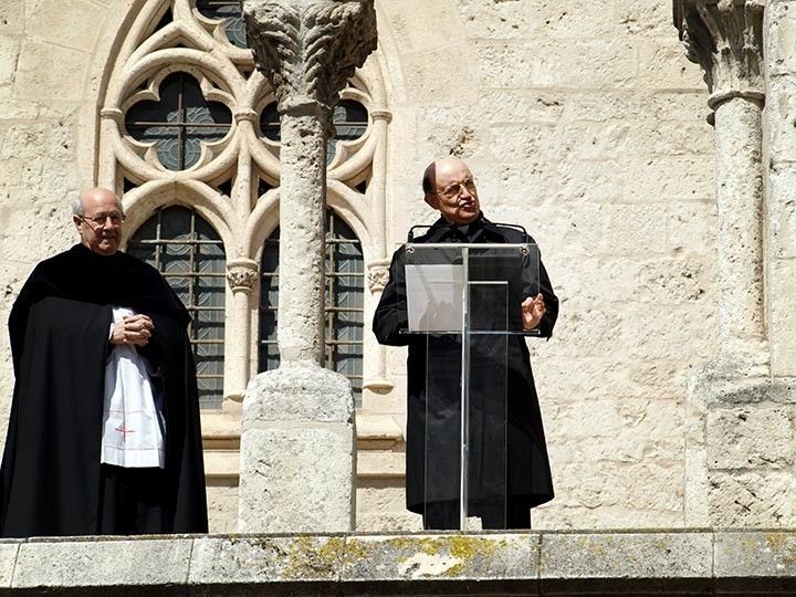 El arzobispo llama a la diócesis a protagonizar un gesto público de misericordia