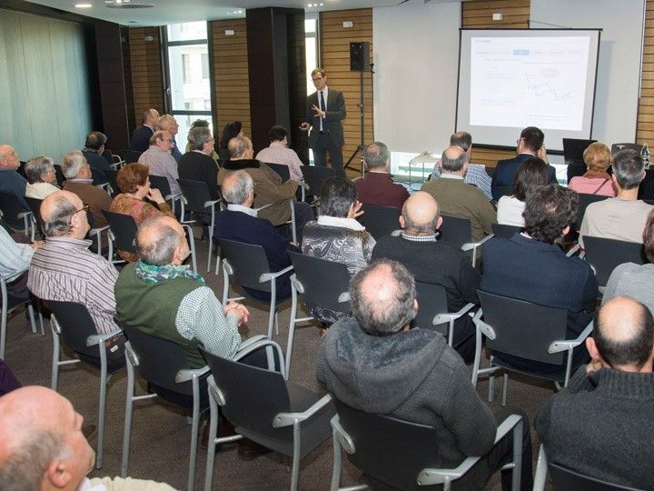 CaixaBank expone sus resultados ante 65 accionistas burgaleses