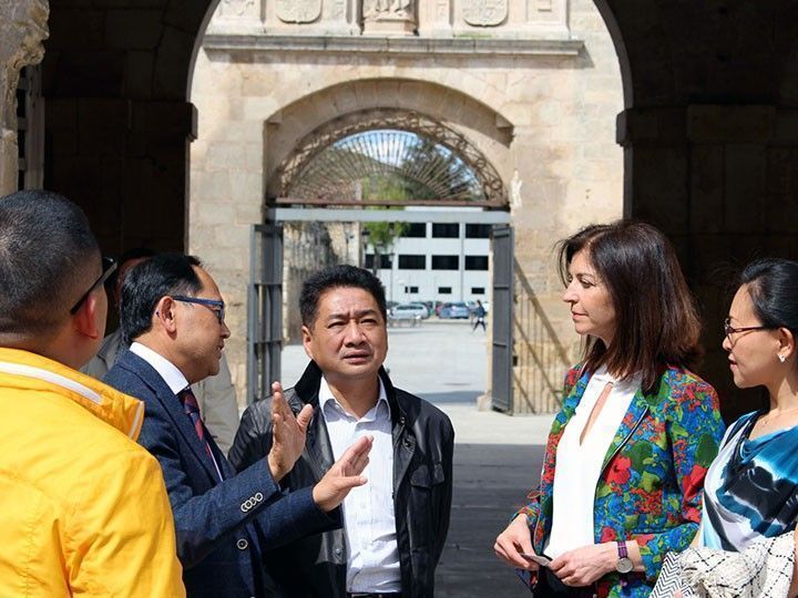 La UBU despierta el interés de los distritos chinos de Jiangmen y Enping