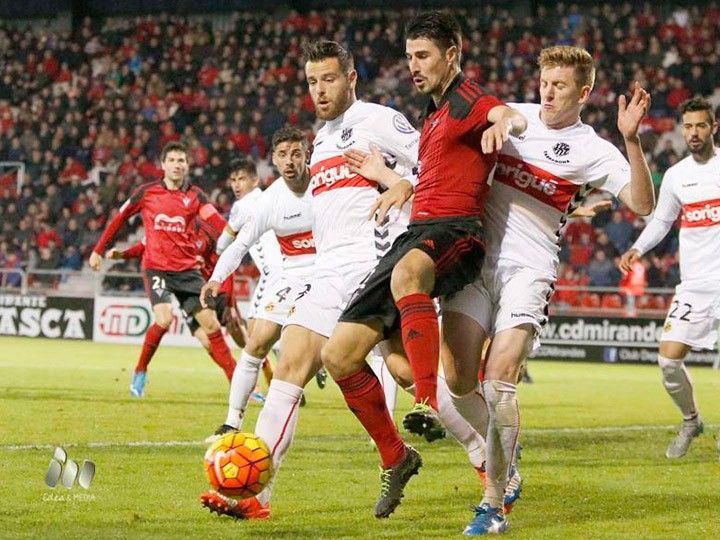 El Mirandés, a quemar sus últimos cartuchos en Tarragona