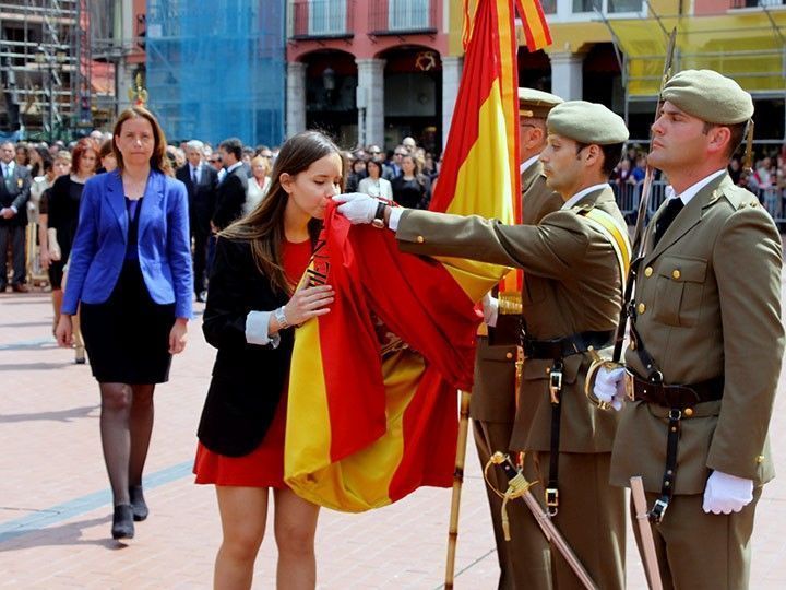 321 burgaleses oficializan su amor a la bandera