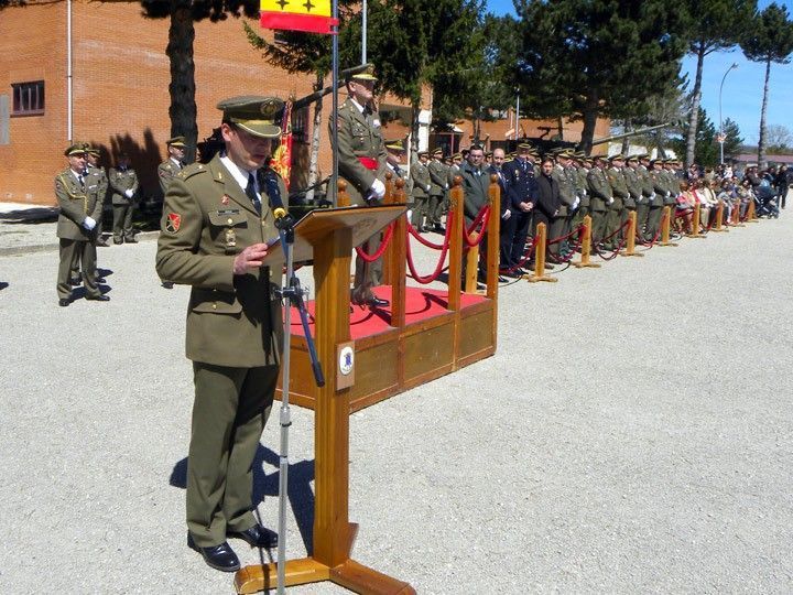 El Regimiento de Artillería de Castrillo del Val conmemora el dos de mayo