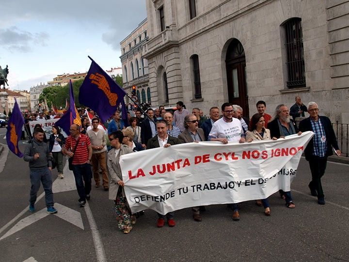 Un centenar de burgaleses reivindican un impulso en infraestructuras