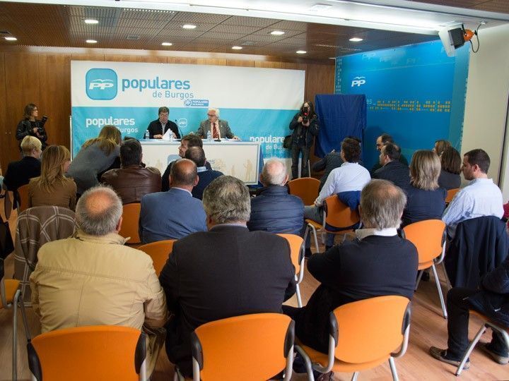 El PP afronta la campaña con la confianza de, al menos, repetir resultado