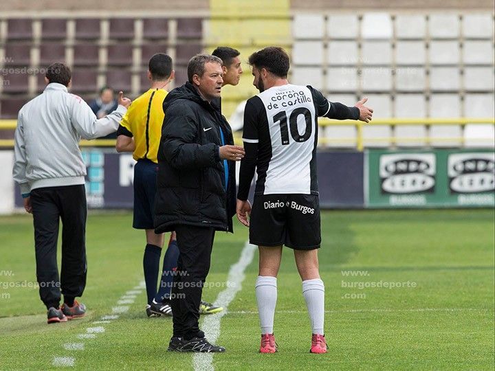 El Burgos CF baraja nombres ante la posible salida de Viadero