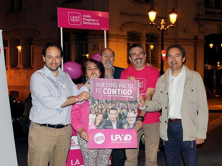 UPyD rechaza el “pasteleo” y el “juego de sillones” de los partidos mayoritarios