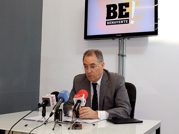 Benavente no oficializa su candidatura por un pacto “amoral”