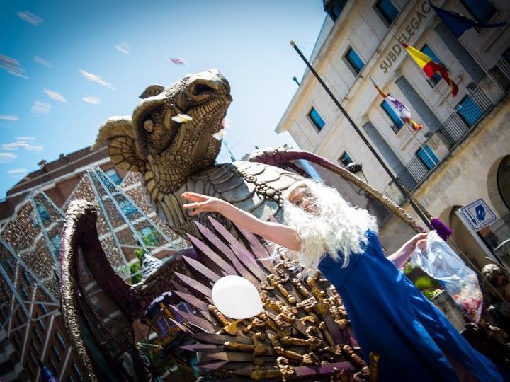 Música, color y Daenerys de la Tormenta