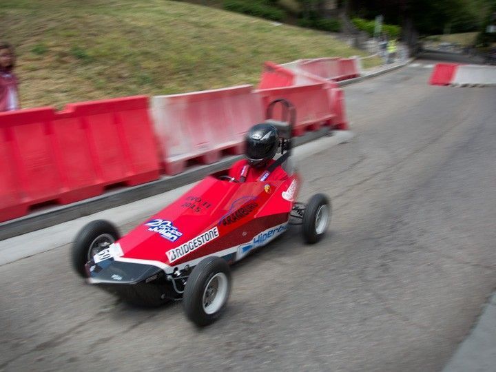 Inercia y adrenalina por la ladera del Castillo