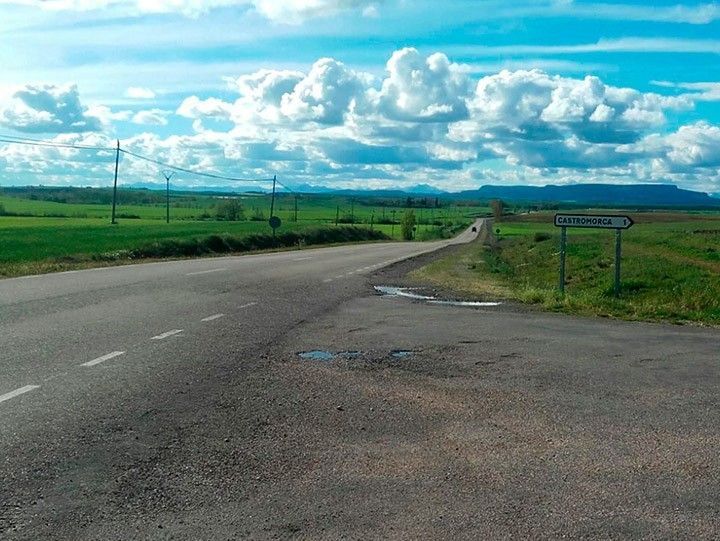 El consejero afirma que el proyecto de la carretera de Villadiego “es una realidad”