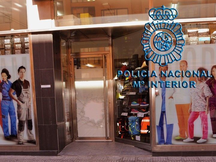 Detenido el presunto autor de seis robos consecutivos en comercios de la ciudad