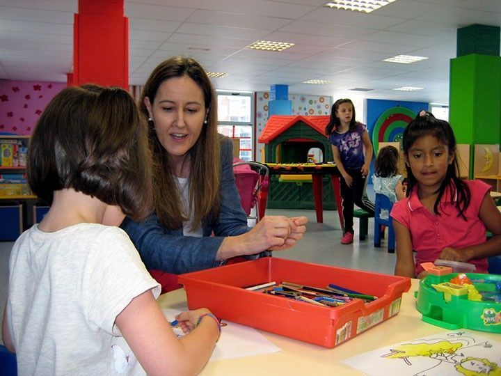 Crece un 12% la participación de niños en los programas de verano de los Cívicos
