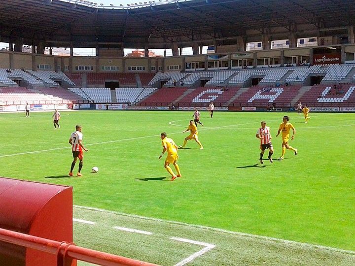 0-0. El Burgos, notable en defensa, insuficiente en ataque