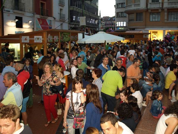 Hosteleros y Ayuntamiento siguen creyendo en la Feria de Tapas de los Sampedros