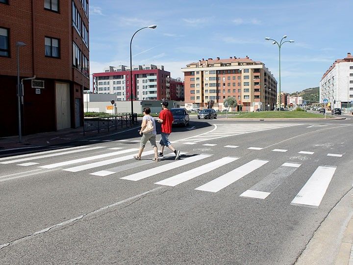 Herida grave tras ser atropellada por un camión en Esteban Sáez Alvarado