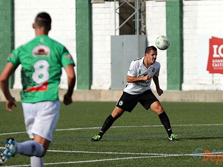 1-1. El Burgos salva un punto muy sufrido