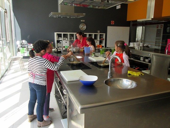 La Escuela de Cocina de Fundación Caja de Burgos renueva su menú