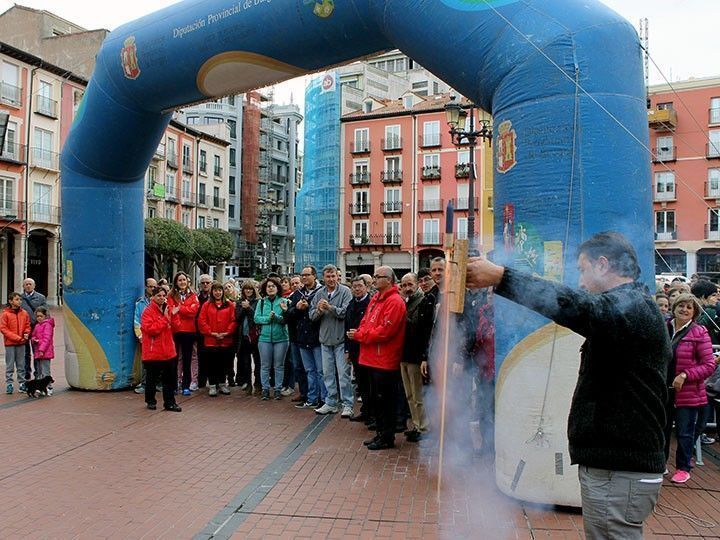 Chupinazo a ‘Aspanias en Verde’ con 2.800 participantes en la marcha al Castillo