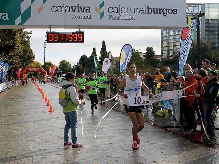 Cavia y Martín baten el récord de los 10K de Cajaviva