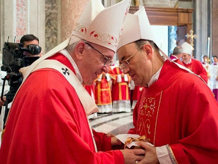 El nuncio impondrá el palio arzobispal a Herráez este viernes en la Catedral