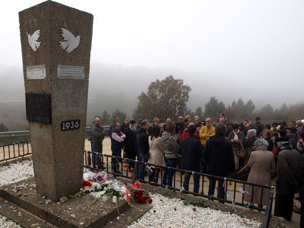 La Pedraja acoge el homenaje anual con un “goteo” de familias en búsqueda