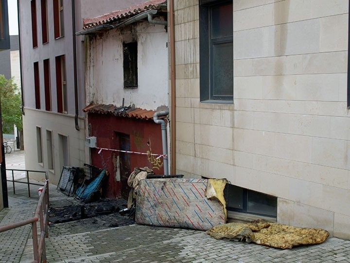 Un incendio en una vivienda en San Esteban moviliza a Bomberos de Burgos