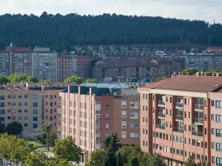 El precio de la vivienda libre en Burgos cae un 2,5 por ciento en un año