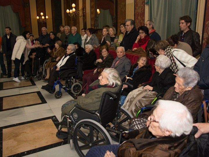 Burgos homenajea a sus vecinos centenarios