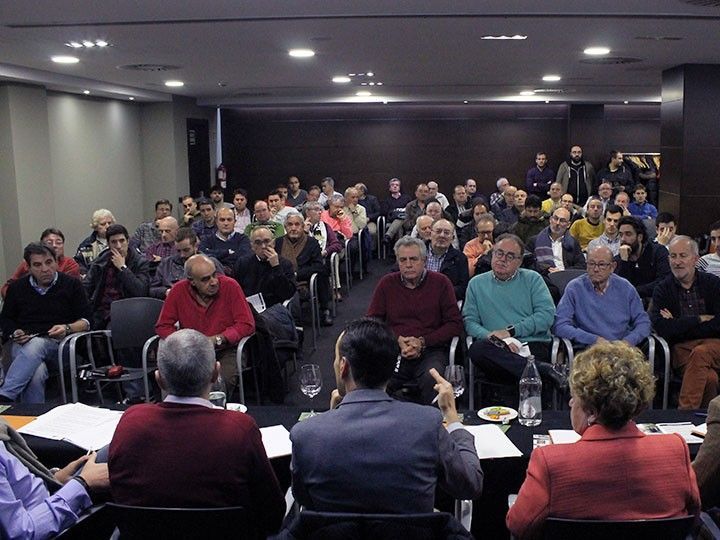 Un centenar de burgalesistas conocen el proyecto de Basurto