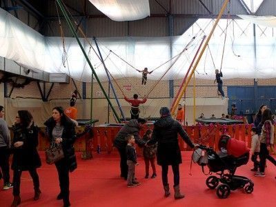 Los adultos deben pagar igual que los niños. IAC