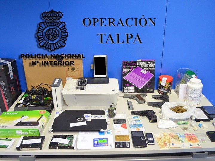 Desarticulan en Miranda un grupo criminal responsable de más de 200 estafas