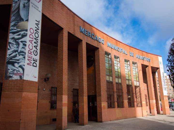 El Mercado del G-9 debe avanzar hacia su nuevo uso como sede asociativa, según el PSOE