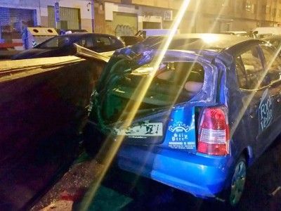 Este utilitario fue el coche que resultó más dañado por el desprendimiento. BC