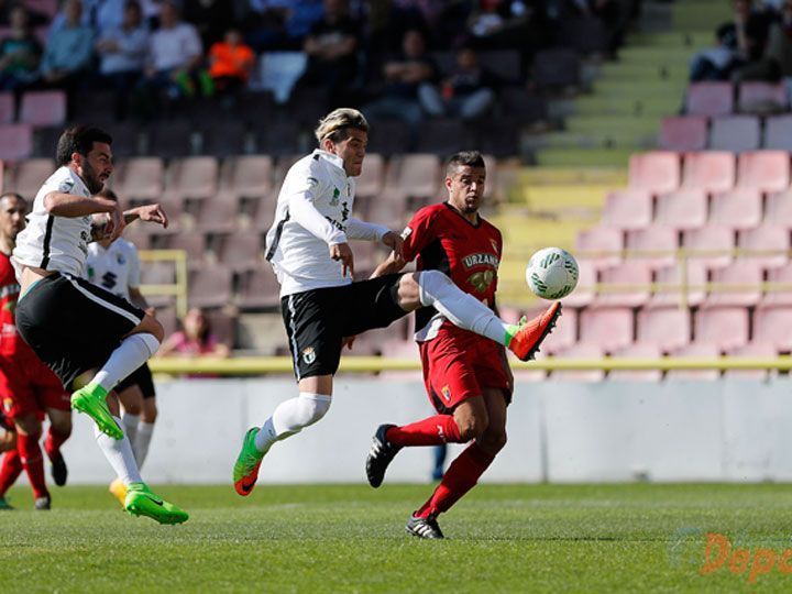 2-2. El Burgos CF, invitado de última hora