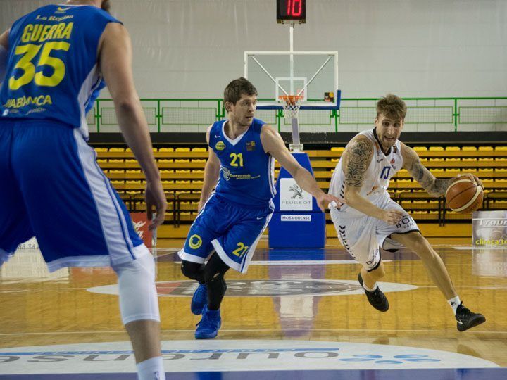 62-58. El San Pablo pierde el rumbo en Ourense