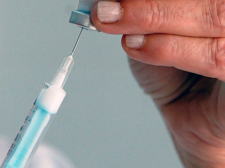 El Colegio de Médicos recomienda vacunar a los menores como medida de protección