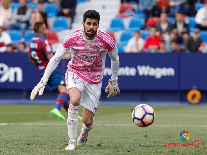 2-1. El Levante gana en el descuento, tras dos penaltis